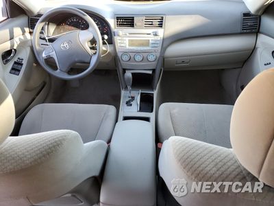 Zdjęcie 8 z 14 samochodu: 2009 TOYOTA CAMRY BASE VIN:4T1BE46KX9U919340 - miniatura