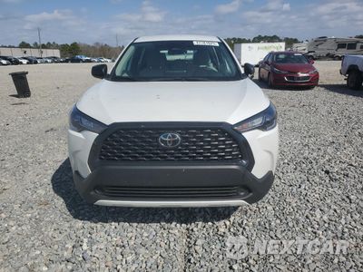 Piąte zdjęcie samochodu w środku: 2023 TOYOTA COROLLA CROSS L VIN:7MUAAAAG1PV050650 - miniatura