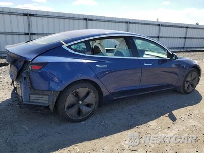 Trzecie zdjęcie samochodu z tyłu: 2019 TESLA MODEL 3 VIN:5YJ3E1EA8KF328941 - miniatura