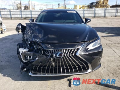 Piąte zdjęcie samochodu w środku: 2025 LEXUS ES 300H BASE VIN:58ADA1C10SU059140 - miniatura