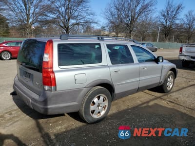 Trzecie zdjęcie samochodu z tyłu: 2004 VOLVO XC70 VIN:YV1SZ59H841127660 - miniatura