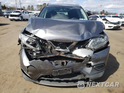 Piąte zdjęcie samochodu w środku: 2015 NISSAN ROGUE S VIN:KNMAT2MV4FP504189 - miniatura