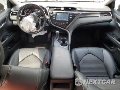 Zdjęcie 8 z 14 samochodu: 2018 TOYOTA CAMRY L VIN:4T1B11HK4JU507295 - miniatura