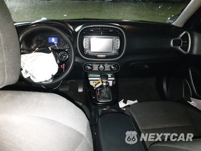 Zdjęcie 8 z 12 samochodu: 2020 KIA SOUL LX VIN:KNDJ23AU6L7719122 - miniatura