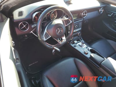 Zdjęcie 8 z 12 samochodu: 2019 MERCEDES-BENZ SLC 300 VIN:WDDPK3JAXKF160281 - miniatura