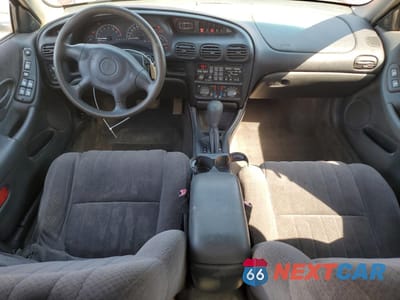 Zdjęcie 8 z 13 samochodu: 2002 PONTIAC GRAND PRIX SE VIN:1G2WK52J22F115047 - miniatura