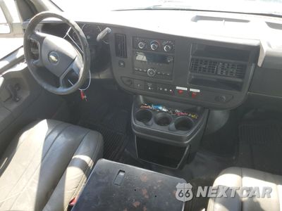Zdjęcie 8 z 13 samochodu: 2014 CHEVROLET EXPRESS G2500 VIN:1GCWGFCA2E1915110 - miniatura