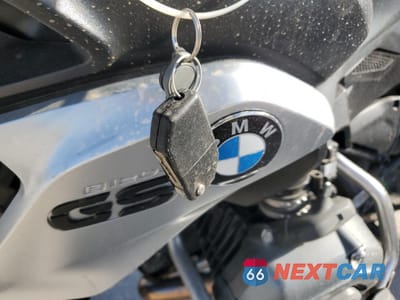Zdjęcie 8 z 9 samochodu: 2016 BMW R1200 GS VIN:WB10A1106GZ189385 - miniatura