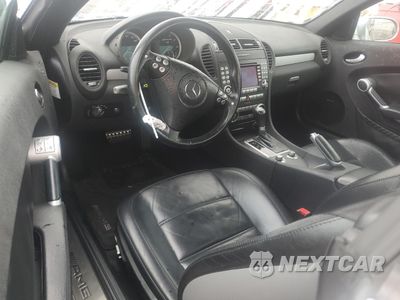 Zdjęcie 8 z 12 samochodu: 2006 MERCEDES-BENZ SLK 55 AMG VIN:WDBWK73F16F084525 - miniatura
