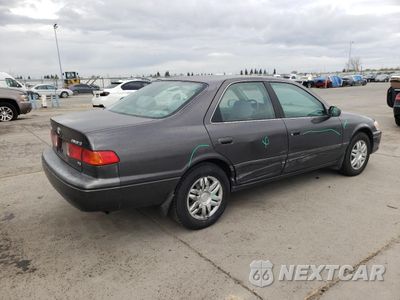 Trzecie zdjęcie samochodu z tyłu: 2001 TOYOTA CAMRY CE VIN:JT2BF22K910301801 - miniatura