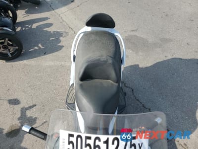 Piąte zdjęcie samochodu w środku: 2018 SUZUKI AN650 A VIN:JS1CP51B6J2100755 - miniatura