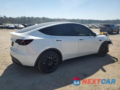 Trzecie zdjęcie samochodu z tyłu: 2024 TESLA MODEL Y VIN:7SAYGDEE9RA220049 - miniatura