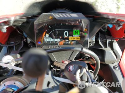 Zdjęcie 7 z 10 samochodu: 2017 HONDA CBR1000 SP VIN:JH2SC7772HK000214 - miniatura