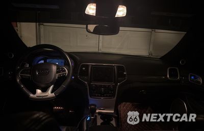 Zdjęcie 9 z 10 samochodu: 2018 JEEP GRAND CHEROKEE TRACKHAWK VIN:1C4RJFN90JCC31627 - miniatura