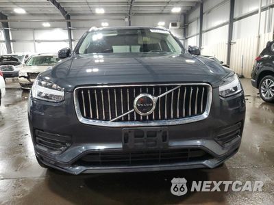 Piąte zdjęcie samochodu w środku: 2022 VOLVO XC90 T6 MOMENTUM VIN:YV4A22PK5N1834863 - miniatura