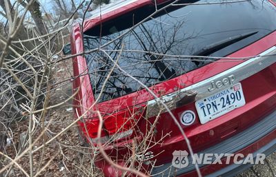 Trzecie zdjęcie samochodu z tyłu: 2011 JEEP GRAND CHEROKEE LAREDO VIN:1J4RR4GGXBC502839 - miniatura