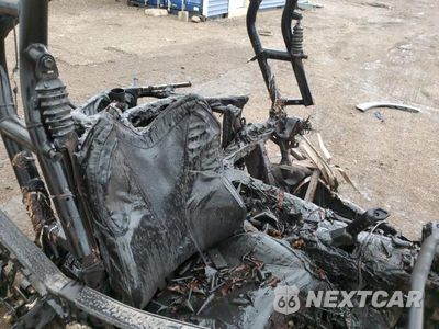 Zdjęcie 6 z 10 samochodu: 2017 CAN-AM MAVERICK XC 1000R VIN:3JBPVAP22HJ000348 - miniatura