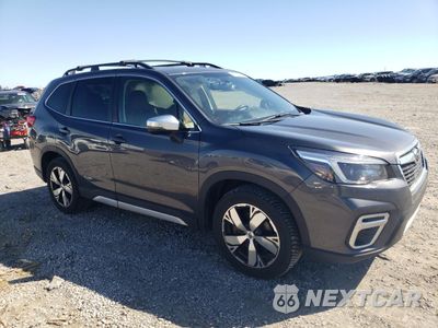 Czwarte zdjęcie samochodu z boku: 2021 SUBARU FORESTER TOURING VIN:JF2SKAXC9MH413911 - miniatura