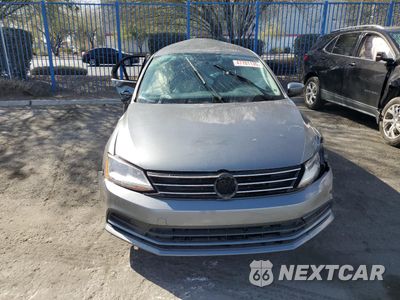 Piąte zdjęcie samochodu w środku: 2017 VOLKSWAGEN JETTA S VIN:3VW2B7AJ9HM367326 - miniatura