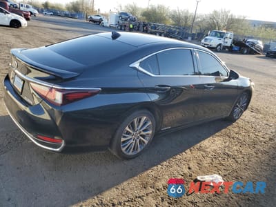 Trzecie zdjęcie samochodu z tyłu: 2021 LEXUS ES 300H VIN:58ADA1C13MU006659 - miniatura