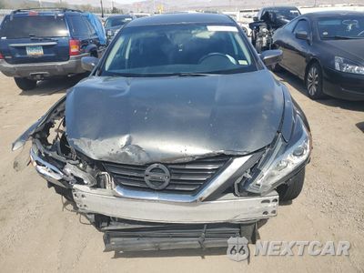 Piąte zdjęcie samochodu w środku: 2016 NISSAN ALTIMA 2.5 VIN:1N4AL3AP9GN368334 - miniatura