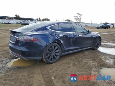 Trzecie zdjęcie samochodu z tyłu: 2014 TESLA MODEL S VIN:5YJSA1H16EFP58149 - miniatura