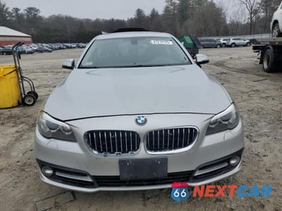Piąte zdjęcie samochodu w środku: 2016 BMW 528 XI VIN:WBA5A7C51GG145291 - miniatura