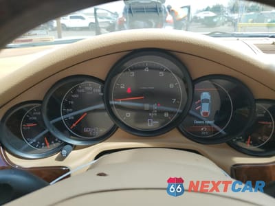 Zdjęcie 9 z 14 samochodu: 2012 PORSCHE PANAMERA 2 VIN:WP0AA2A78CL070695 - miniatura