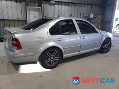 Trzecie zdjęcie samochodu z tyłu: 2002 VOLKSWAGEN JETTA GLS VIN:3VWSE69MX2M047004 - miniatura