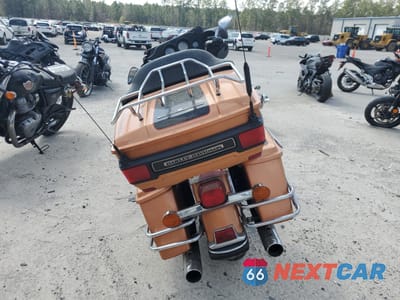 Czwarte zdjęcie samochodu z boku: 2008 HARLEY-DAVIDSON FLHTCUI 105TH ANNIVERSARY EDITION VIN:1HD1FC4458Y604687 - miniatura