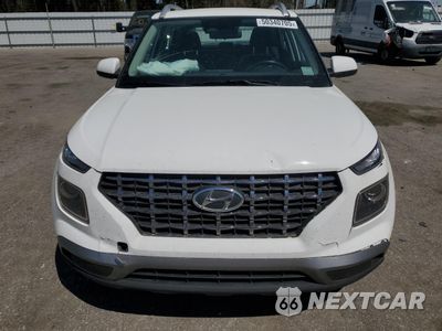 Piąte zdjęcie samochodu w środku: 2023 HYUNDAI VENUE SEL VIN:KMHRC8A37PU252803 - miniatura
