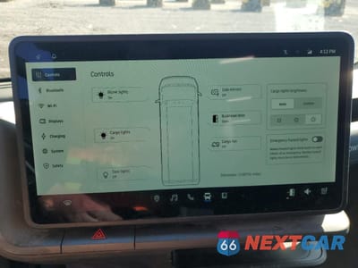 Zdjęcie 9 z 13 samochodu: 2022 RIVIAN EDV 700 VIN:7FCEHDB73NN004984 - miniatura