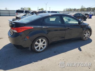 Trzecie zdjęcie samochodu z tyłu: 2013 HYUNDAI ELANTRA GLS VIN:KMHDH4AEXDU724851 - miniatura