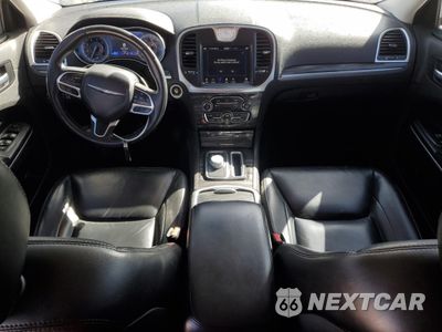 Zdjęcie 8 z 16 samochodu: 2021 CHRYSLER 300 TOURING VIN:2C3CCAAG3MH558338 - miniatura