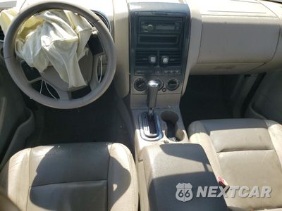 Zdjęcie 8 z 14 samochodu: 2007 FORD EXPLORER XLT VIN:1FMEU73E07UB85384 - miniatura