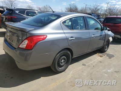Trzecie zdjęcie samochodu z tyłu: 2018 NISSAN VERSA S VIN:3N1CN7AP0JL879364 - miniatura