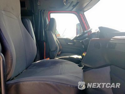 Piąte zdjęcie samochodu w środku: 2020 INTERNATIONAL LT625 VIN:3HSDZAPR9LN800249 - miniatura