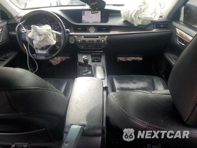 Zdjęcie 8 z 12 samochodu: 2013 LEXUS ES 350 VIN:JTHBK1GG8D2072066 - miniatura