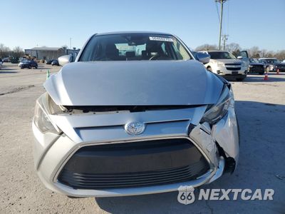 Piąte zdjęcie samochodu w środku: 2018 TOYOTA YARIS IA VIN:3MYDLBYV0JY310310 - miniatura