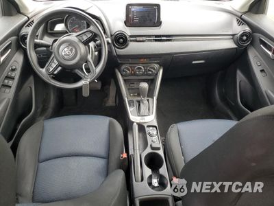 Zdjęcie 8 z 15 samochodu: 2019 TOYOTA YARIS L VIN:3MYDLBYV9KY528831 - miniatura