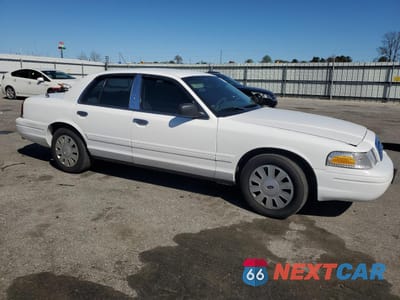 Czwarte zdjęcie samochodu z boku: 2008 FORD CROWN VICTORIA POLICE INTERCEPTOR VIN:2FAFP71V08X134504 - miniatura