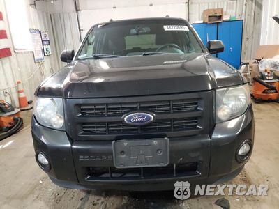 Piąte zdjęcie samochodu w środku: 2011 FORD ESCAPE XLT VIN:1FMCU9DG6BKB81833 - miniatura