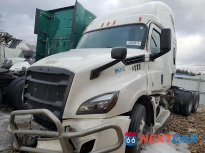 Drugie zdjęcie samochodu z przodu: 2018 FREIGHTLINER CASCADIA 126 SEMI TRUCKS VIN:3AKJHHDR6JSJX4446 - miniatura