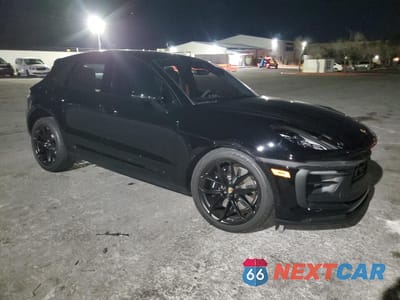 Czwarte zdjęcie samochodu z boku: 2023 PORSCHE MACAN GTS VIN:WP1AF2A50PLB56880 - miniatura