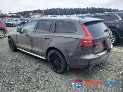 Drugie zdjęcie samochodu z przodu: 2022 VOLVO V60 CROSS COUNTRY T5 MOMENTUM VIN:YV4102WK0N2094947 - miniatura
