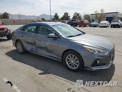 Czwarte zdjęcie samochodu z boku: 2019 HYUNDAI SONATA SE VIN:5NPE24AF8KH768275 - miniatura