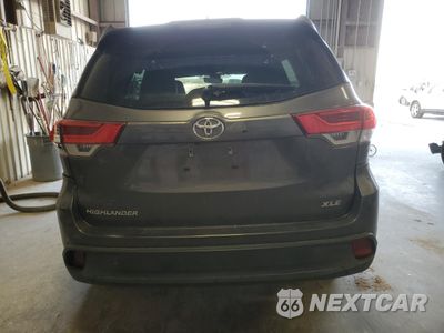 Zdjęcie 6 z 16 samochodu: 2017 TOYOTA HIGHLANDER SE VIN:5TDKZRFH1HS511984 - miniatura