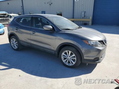 Czwarte zdjęcie samochodu z boku: 2017 NISSAN ROGUE SPORT S VIN:JN1BJ1CP1HW027823 - miniatura