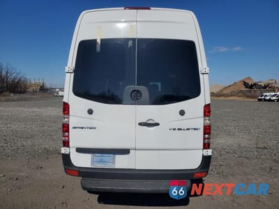 Zdjęcie 6 z 13 samochodu: 2015 MERCEDES-BENZ SPRINTER 2500 VIN:WD4PE8CC9F5989812 - miniatura