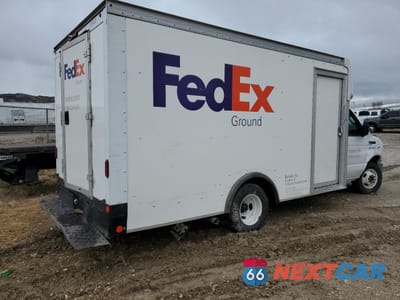 Trzecie zdjęcie samochodu z tyłu: 2023 FORD ECONOLINE E350 SUPER DUTY CUTAWAY VAN VIN:1FDWE3FK4PDD13704 - miniatura